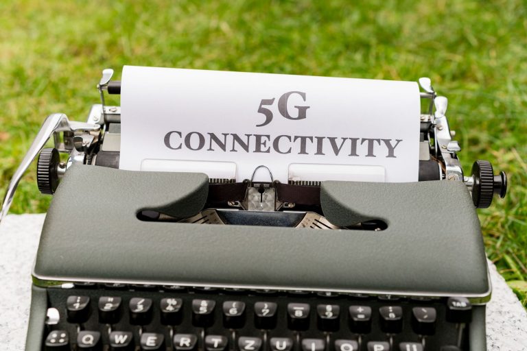 Topologia sieci Private 5G: on-premise core vs chmura publiczna. Co wybrać?
